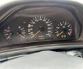 Синий Мерседес CLK-Class, объемом двигателя 2 л и пробегом 413 тыс. км за 2800 $, фото 17 на Automoto.ua