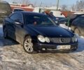 Синий Мерседес CLK-Class, объемом двигателя 2.6 л и пробегом 300 тыс. км за 5800 $, фото 1 на Automoto.ua
