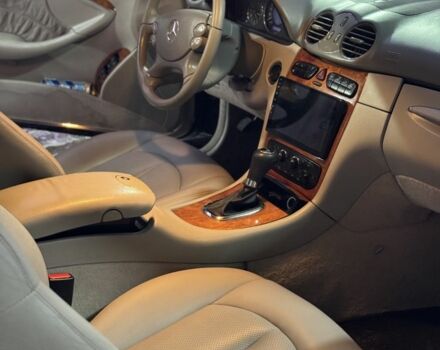 Синий Мерседес CLK-Class, объемом двигателя 2.6 л и пробегом 376 тыс. км за 7999 $, фото 11 на Automoto.ua