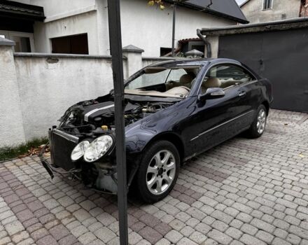 Синий Мерседес CLK-Class, объемом двигателя 3.2 л и пробегом 224 тыс. км за 2800 $, фото 4 на Automoto.ua