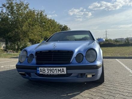 Синий Мерседес CLK-Class, объемом двигателя 2.3 л и пробегом 297 тыс. км за 3300 $, фото 1 на Automoto.ua