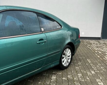 Зеленый Мерседес CLK-Class, объемом двигателя 2 л и пробегом 250 тыс. км за 2750 $, фото 3 на Automoto.ua