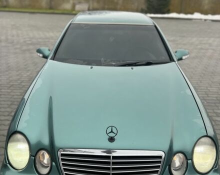 Зелений Мерседес CLK-Class, об'ємом двигуна 2 л та пробігом 300 тис. км за 2850 $, фото 5 на Automoto.ua