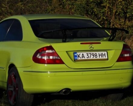 Зелений Мерседес CLK-Class, об'ємом двигуна 3.2 л та пробігом 306 тис. км за 6700 $, фото 1 на Automoto.ua