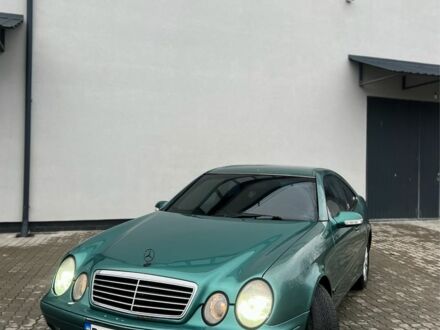 Зеленый Мерседес CLK-Class, объемом двигателя 2 л и пробегом 250 тыс. км за 2750 $, фото 1 на Automoto.ua