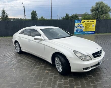 Білий Мерседес CLS серия, об'ємом двигуна 3.5 л та пробігом 248 тис. км за 8500 $, фото 2 на Automoto.ua