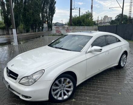 Білий Мерседес CLS серия, об'ємом двигуна 3.5 л та пробігом 248 тис. км за 8500 $, фото 4 на Automoto.ua