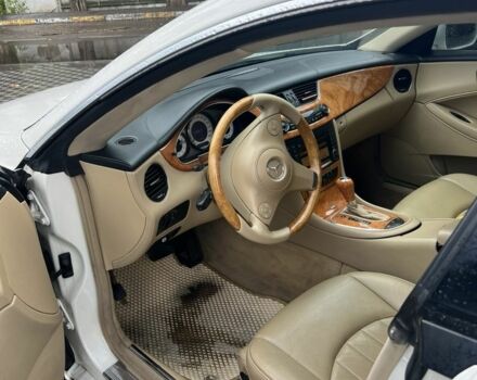 Білий Мерседес CLS серия, об'ємом двигуна 3.5 л та пробігом 248 тис. км за 8500 $, фото 3 на Automoto.ua