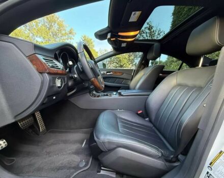 Білий Мерседес CLS серия, об'ємом двигуна 4.7 л та пробігом 120 тис. км за 10000 $, фото 8 на Automoto.ua
