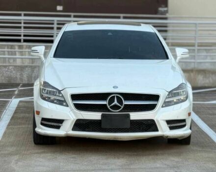 Белый Мерседес CLS серия, объемом двигателя 4.7 л и пробегом 90 тыс. км за 4100 $, фото 1 на Automoto.ua