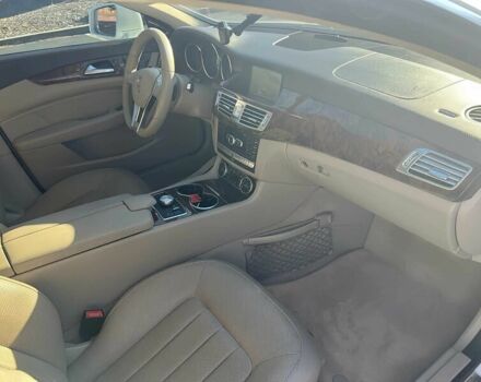 Белый Мерседес CLS серия, объемом двигателя 4.7 л и пробегом 87 тыс. км за 6700 $, фото 6 на Automoto.ua
