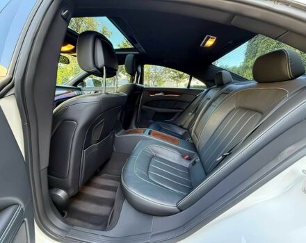 Белый Мерседес CLS серия, объемом двигателя 4.7 л и пробегом 152 тыс. км за 5500 $, фото 13 на Automoto.ua