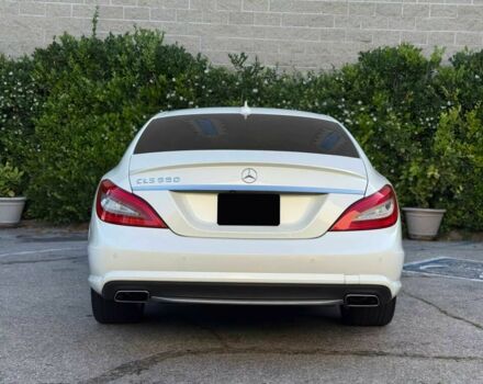 Білий Мерседес CLS серия, об'ємом двигуна 4.7 л та пробігом 120 тис. км за 10000 $, фото 6 на Automoto.ua