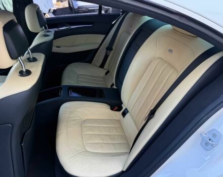 Білий Мерседес CLS серия, об'ємом двигуна 4.7 л та пробігом 80 тис. км за 7700 $, фото 11 на Automoto.ua