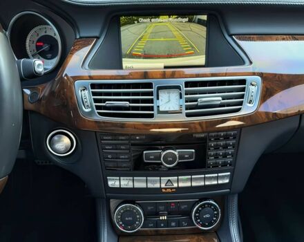 Белый Мерседес CLS серия, объемом двигателя 4.7 л и пробегом 152 тыс. км за 5500 $, фото 10 на Automoto.ua