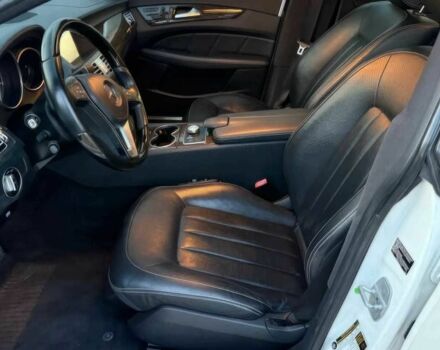 Белый Мерседес CLS серия, объемом двигателя 4.7 л и пробегом 90 тыс. км за 4100 $, фото 8 на Automoto.ua
