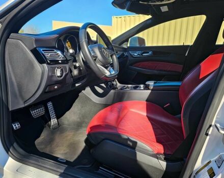 Белый Мерседес CLS серия, объемом двигателя 4.7 л и пробегом 74 тыс. км за 20000 $, фото 8 на Automoto.ua