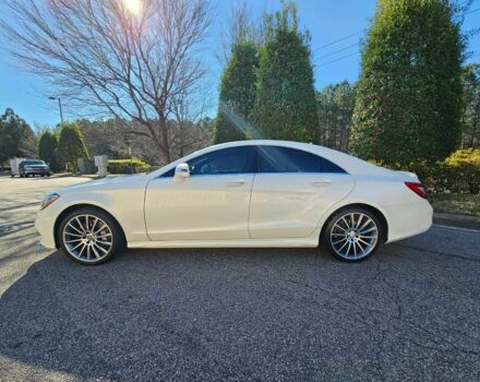 Білий Мерседес CLS серия, об'ємом двигуна 4.7 л та пробігом 80 тис. км за 12500 $, фото 3 на Automoto.ua