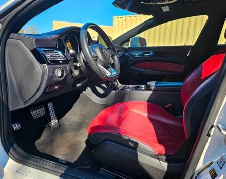 Белый Мерседес CLS серия, объемом двигателя 4.7 л и пробегом 76 тыс. км за 7000 $, фото 7 на Automoto.ua