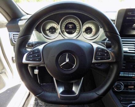 Белый Мерседес CLS серия, объемом двигателя 3 л и пробегом 44 тыс. км за 8300 $, фото 12 на Automoto.ua