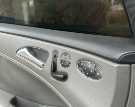 Чорний Мерседес CLS серия, об'ємом двигуна 3.5 л та пробігом 365 тис. км за 8850 $, фото 7 на Automoto.ua