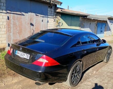 Черный Мерседес CLS серия, объемом двигателя 3.5 л и пробегом 270 тыс. км за 10000 $, фото 3 на Automoto.ua