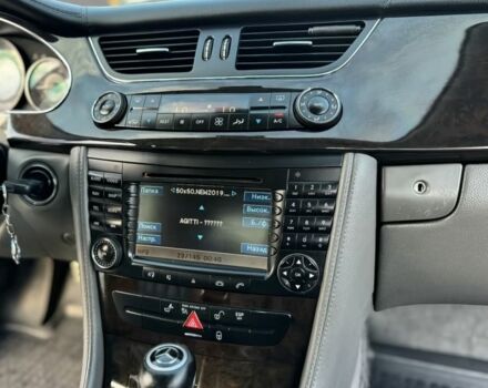 Черный Мерседес CLS серия, объемом двигателя 3 л и пробегом 310 тыс. км за 8700 $, фото 12 на Automoto.ua