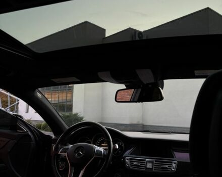 Черный Мерседес CLS серия, объемом двигателя 4.7 л и пробегом 253 тыс. км за 20000 $, фото 13 на Automoto.ua