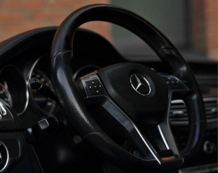 Черный Мерседес CLS серия, объемом двигателя 4.7 л и пробегом 253 тыс. км за 20000 $, фото 14 на Automoto.ua