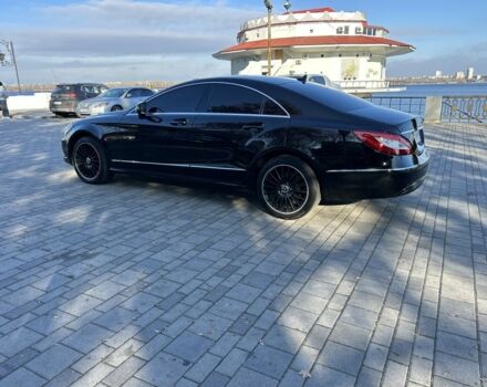 Черный Мерседес CLS серия, объемом двигателя 2.1 л и пробегом 280 тыс. км за 20800 $, фото 15 на Automoto.ua