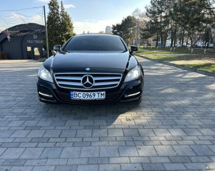 Черный Мерседес CLS серия, объемом двигателя 2.1 л и пробегом 280 тыс. км за 20800 $, фото 11 на Automoto.ua