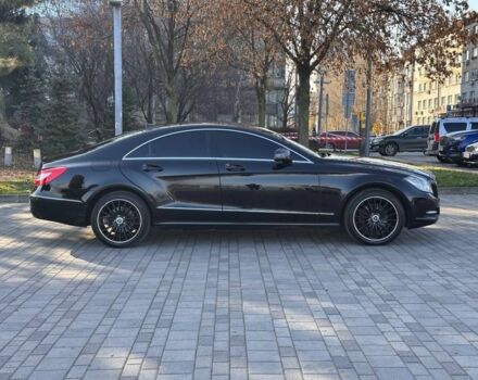 Черный Мерседес CLS серия, объемом двигателя 2.1 л и пробегом 280 тыс. км за 20800 $, фото 1 на Automoto.ua