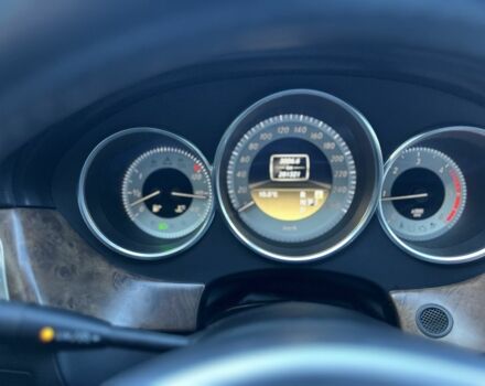 Черный Мерседес CLS серия, объемом двигателя 2.1 л и пробегом 280 тыс. км за 20800 $, фото 22 на Automoto.ua