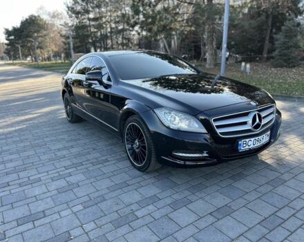 Черный Мерседес CLS серия, объемом двигателя 2.1 л и пробегом 280 тыс. км за 20800 $, фото 3 на Automoto.ua