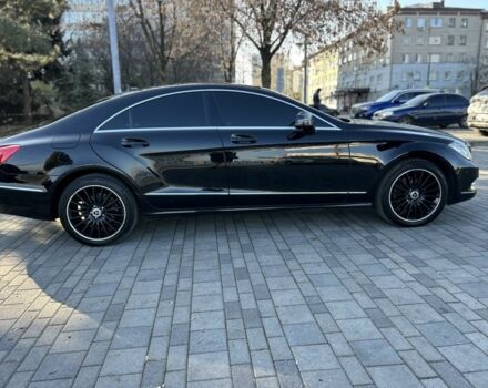 Черный Мерседес CLS серия, объемом двигателя 2.1 л и пробегом 280 тыс. км за 20800 $, фото 9 на Automoto.ua