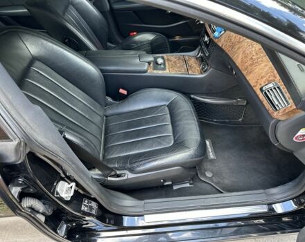 Черный Мерседес CLS серия, объемом двигателя 2.1 л и пробегом 270 тыс. км за 17400 $, фото 22 на Automoto.ua
