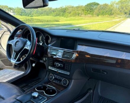 Черный Мерседес CLS серия, объемом двигателя 4.7 л и пробегом 94 тыс. км за 6400 $, фото 9 на Automoto.ua