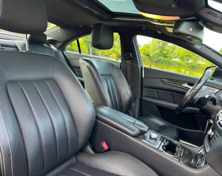 Черный Мерседес CLS серия, объемом двигателя 4.7 л и пробегом 83 тыс. км за 7500 $, фото 9 на Automoto.ua