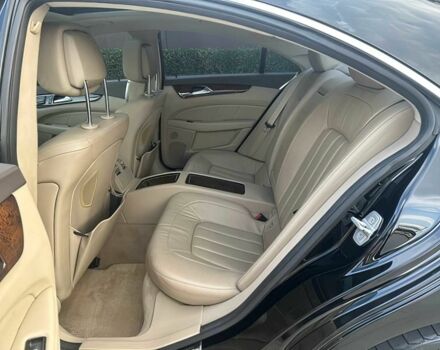 Черный Мерседес CLS серия, объемом двигателя 4.7 л и пробегом 86 тыс. км за 12400 $, фото 10 на Automoto.ua