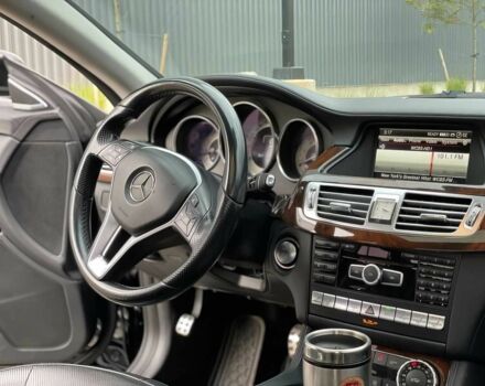 Черный Мерседес CLS серия, объемом двигателя 4.7 л и пробегом 83 тыс. км за 6700 $, фото 8 на Automoto.ua
