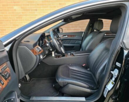 Черный Мерседес CLS серия, объемом двигателя 4.7 л и пробегом 86 тыс. км за 10000 $, фото 8 на Automoto.ua