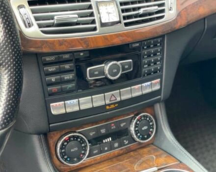 Черный Мерседес CLS серия, объемом двигателя 4.7 л и пробегом 83 тыс. км за 6700 $, фото 9 на Automoto.ua