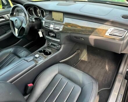 Черный Мерседес CLS серия, объемом двигателя 4.7 л и пробегом 83 тыс. км за 7500 $, фото 8 на Automoto.ua