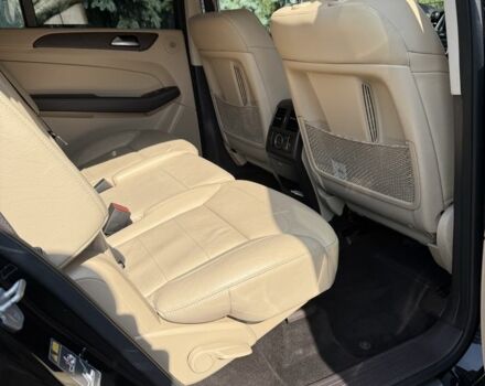 Чорний Мерседес CLS серия, об'ємом двигуна 2.99 л та пробігом 126 тис. км за 49000 $, фото 12 на Automoto.ua