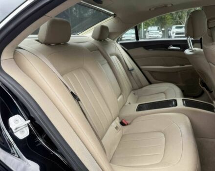 Черный Мерседес CLS серия, объемом двигателя 4.7 л и пробегом 83 тыс. км за 10000 $, фото 13 на Automoto.ua