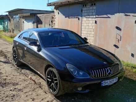 Черный Мерседес CLS серия, объемом двигателя 3.5 л и пробегом 270 тыс. км за 10000 $, фото 1 на Automoto.ua