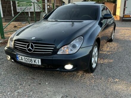 Черный Мерседес CLS серия, объемом двигателя 3.5 л и пробегом 374 тыс. км за 5200 $, фото 1 на Automoto.ua