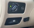 Красный Мерседес CLS серия, объемом двигателя 5 л и пробегом 151 тыс. км за 9500 $, фото 18 на Automoto.ua