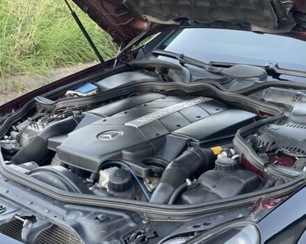 Красный Мерседес CLS серия, объемом двигателя 5 л и пробегом 151 тыс. км за 9500 $, фото 23 на Automoto.ua