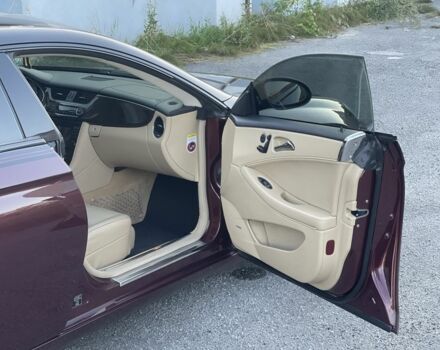 Красный Мерседес CLS серия, объемом двигателя 5 л и пробегом 151 тыс. км за 9500 $, фото 9 на Automoto.ua